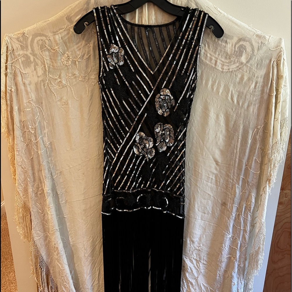 VINTAGE flapper dress (slip not included). Size S (4-6)
